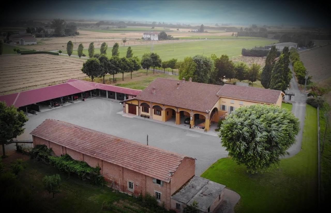Cascina Merlanetta Алессандрия Экстерьер фото
